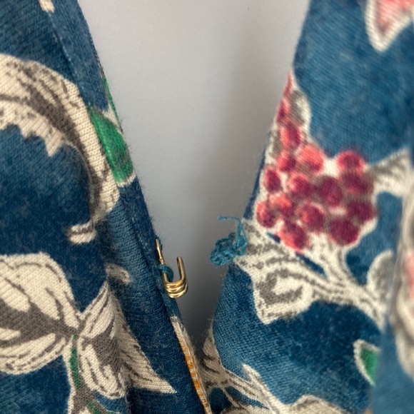 Lauren Ralph Lauren floral jersey surplice top with flutter sleeves - Picture 8 of 9